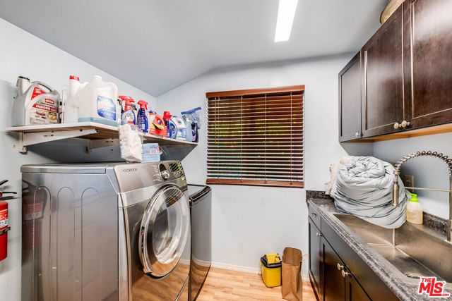 4120 W Mcfarlane Avenue, Burbank, CA 91505