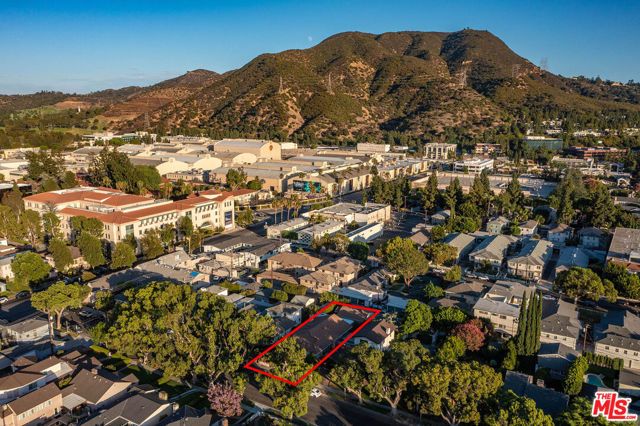 4120 W Mcfarlane Avenue, Burbank, CA 91505