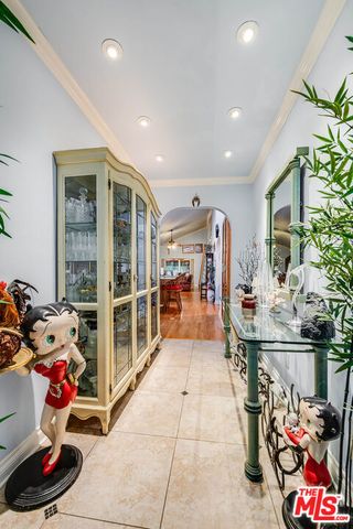 4120 W Mcfarlane Avenue, Burbank, CA 91505