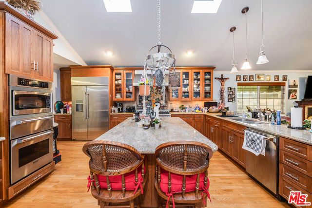 4120 W Mcfarlane Avenue, Burbank, CA 91505