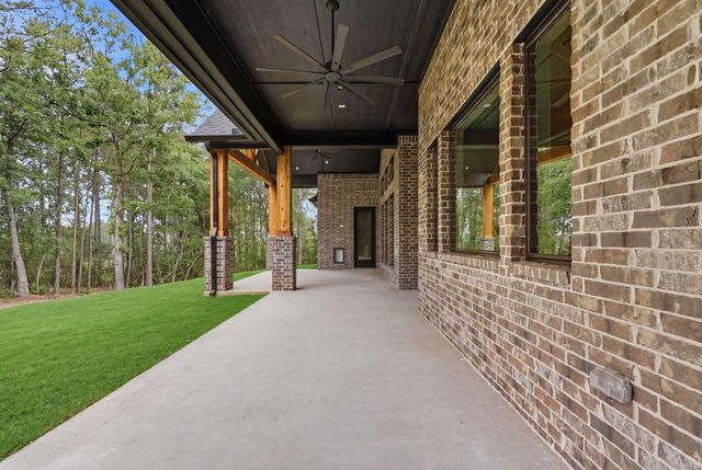 8104 High Meadow Ridge Court, Montgomery, TX 77316
