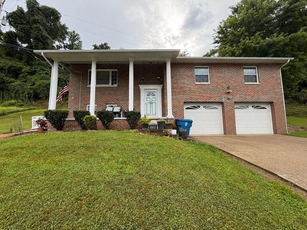 3788 & 3828 Green Valley Road, Huntington, WV 25701