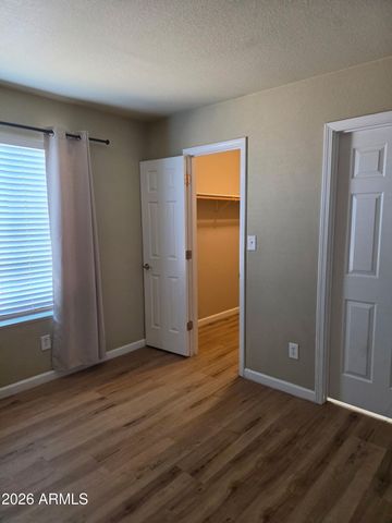 1241 N 48th Street 201, Phoenix, AZ 85008
