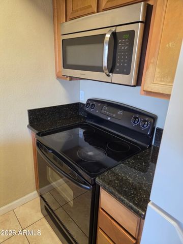 1241 N 48th Street 201, Phoenix, AZ 85008