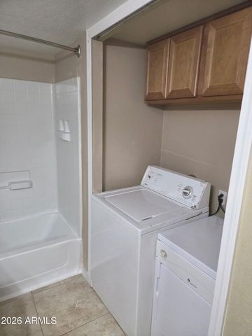 1241 N 48th Street 201, Phoenix, AZ 85008
