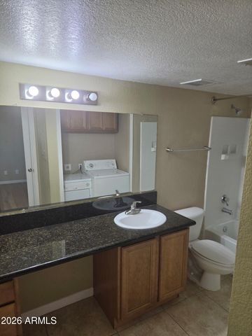 1241 N 48th Street 201, Phoenix, AZ 85008