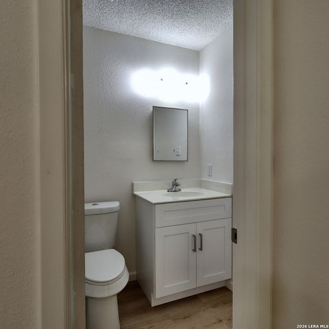 9319 Bendell, San Antonio, TX 78250