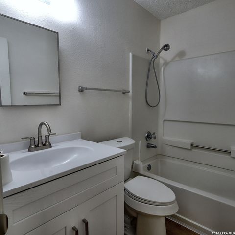 9319 Bendell, San Antonio, TX 78250