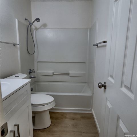9319 Bendell, San Antonio, TX 78250