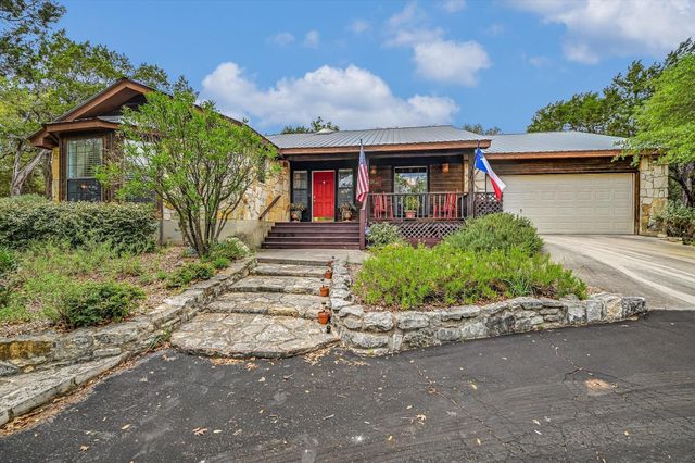 106 Freedom DR, Wimberley, TX 78676