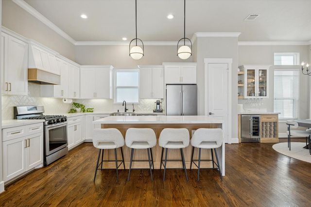 867 Wakefield Drive D, Houston, TX 77018