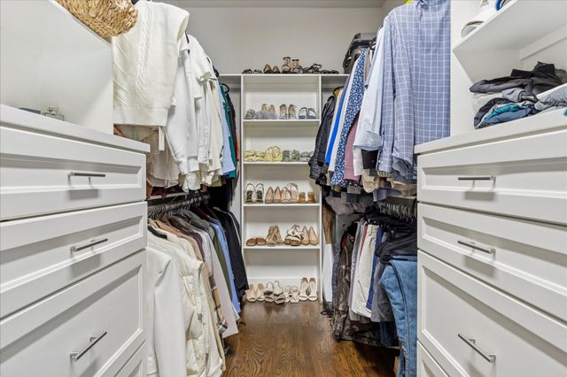 867 Wakefield Drive D, Houston, TX 77018