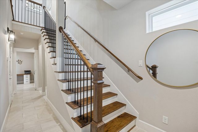 867 Wakefield Drive D, Houston, TX 77018