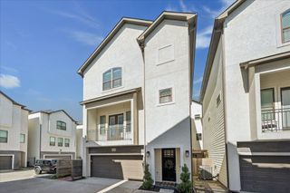 867 Wakefield Drive D, Houston, TX 77018