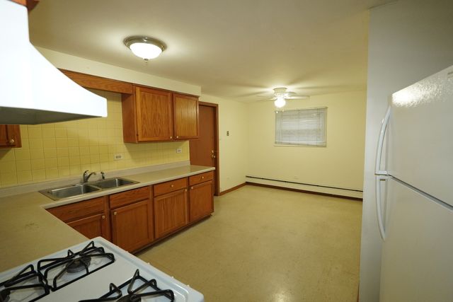 347 Dalewood Avenue 5, Wood Dale, IL 60191