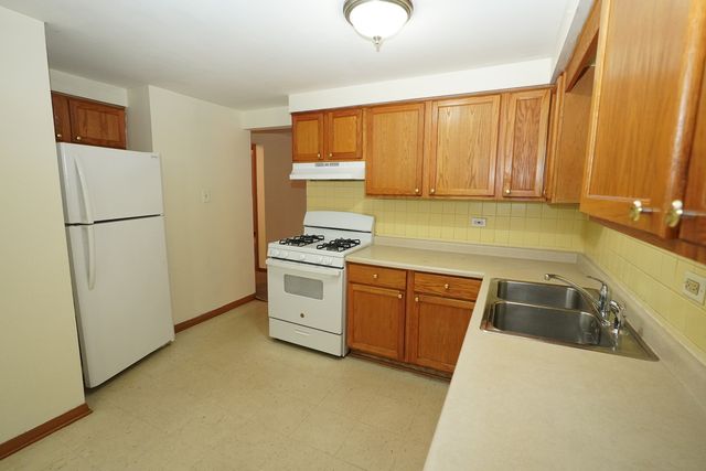 347 Dalewood Avenue 5, Wood Dale, IL 60191