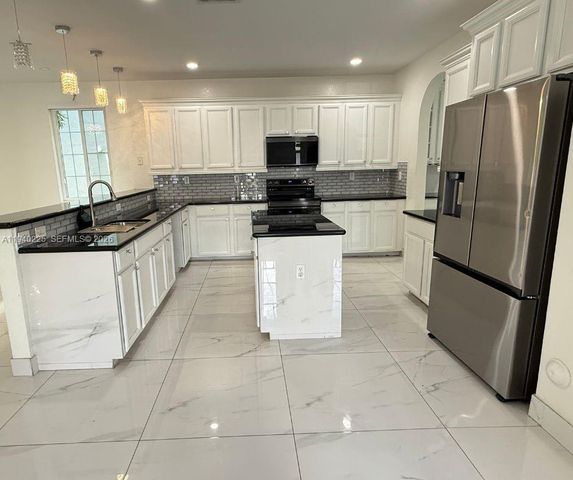 27037 SW 142nd Ave 0, Homestead, FL 33032