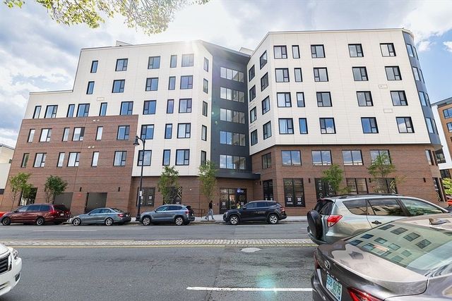 267 Old Colony Ave 507, Boston, MA 02127