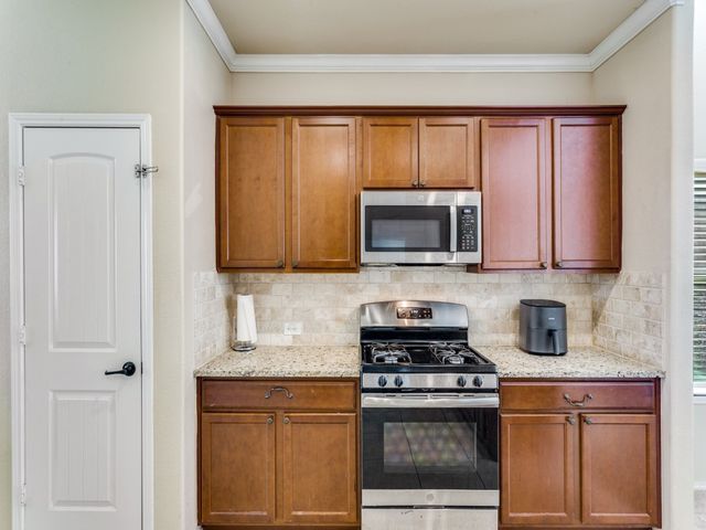 5860 Fir Tree Lane, Fort Worth, TX 76123