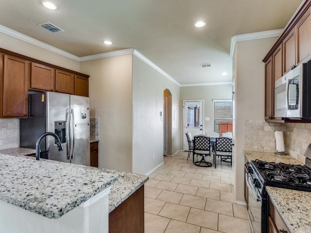 5860 Fir Tree Lane, Fort Worth, TX 76123