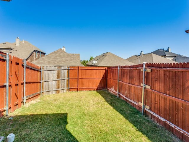 5860 Fir Tree Lane, Fort Worth, TX 76123