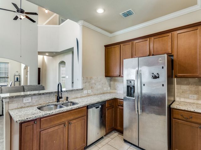 5860 Fir Tree Lane, Fort Worth, TX 76123