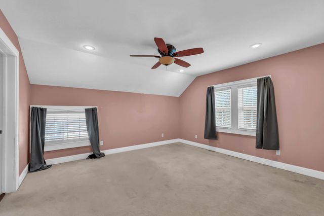 2122 S Main St, Hopkinsville, KY 42240