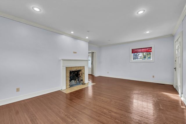 2122 S Main St, Hopkinsville, KY 42240