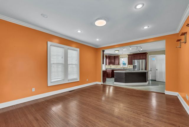 2122 S Main St, Hopkinsville, KY 42240