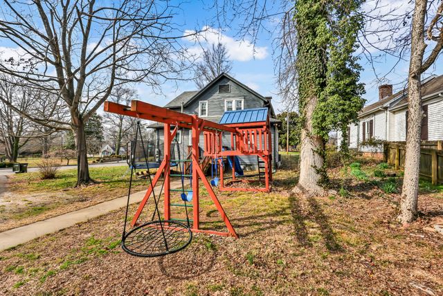 2122 S Main St, Hopkinsville, KY 42240