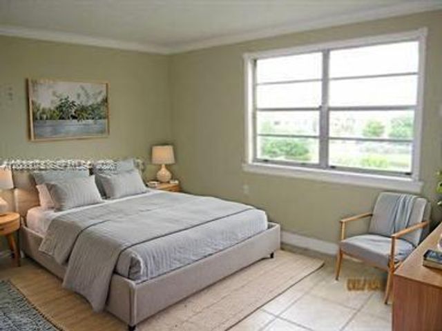 6960 Miami Gardens Drive 2-530A, Hialeah, FL 33015