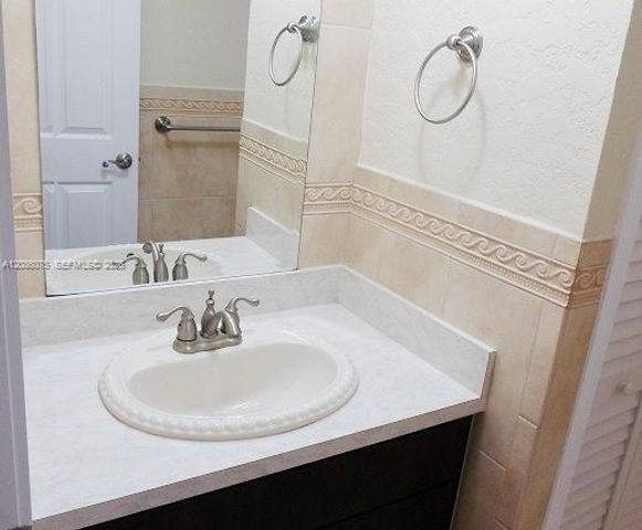 6960 Miami Gardens Drive 2-530A, Hialeah, FL 33015