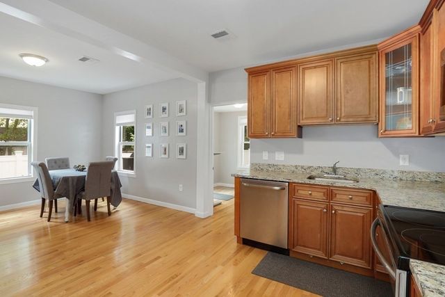 37 Lindsay St 37, Framingham, MA 01702