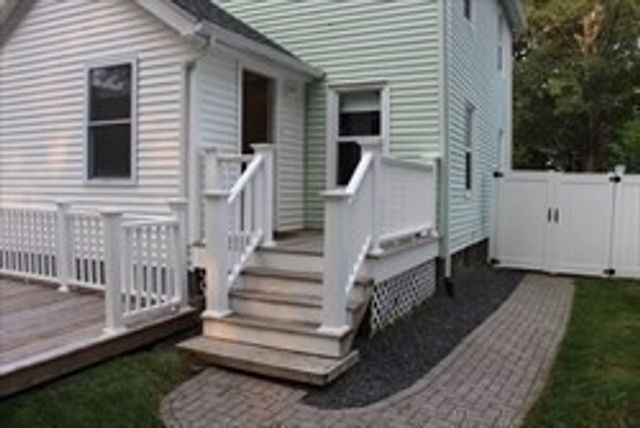 37 Lindsay St 37, Framingham, MA 01702