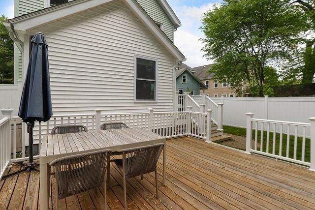 37 Lindsay St 37, Framingham, MA 01702