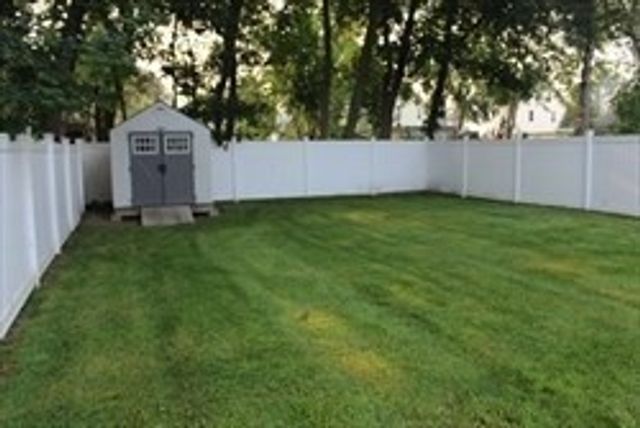 37 Lindsay St 37, Framingham, MA 01702