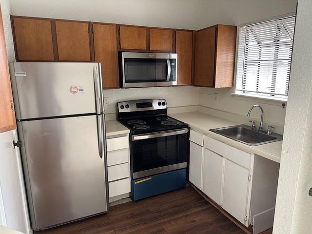 7901 Cambridge Street 31, Houston, TX 77054