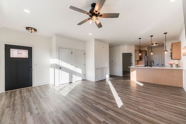 46 Kloe Lane 46, Sycamore, IL 60178
