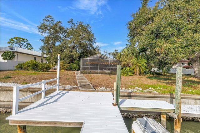 4114 42ND AVENUE S, St Petersburg, FL 33711