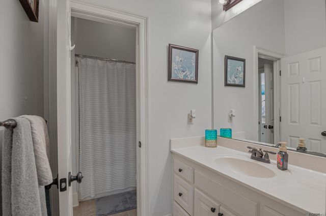 6242 Beau Douglas Ave, Gonzales, LA 70737
