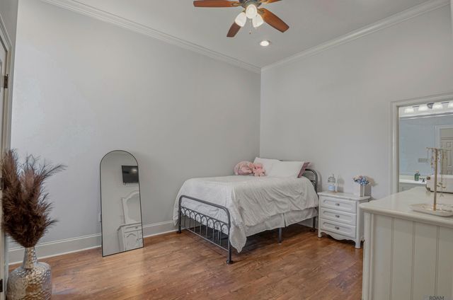 6242 Beau Douglas Ave, Gonzales, LA 70737