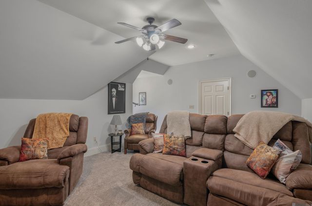6242 Beau Douglas Ave, Gonzales, LA 70737