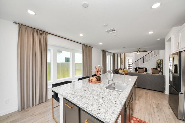 4135 Kinsey Street, Rosharon, TX 77583