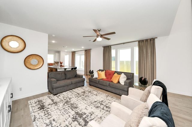 4135 Kinsey Street, Rosharon, TX 77583