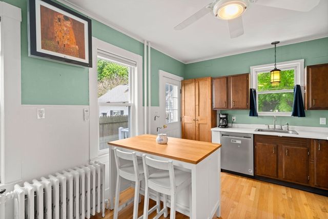 111 Linden Street, Hamilton, MA 01982