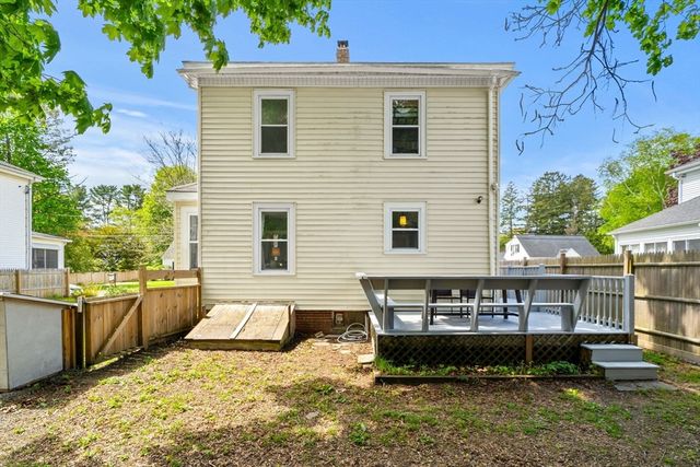 111 Linden Street, Hamilton, MA 01982