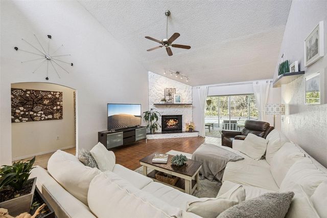 1691 GRANDVIEW BOULEVARD, Kissimmee, FL 34744