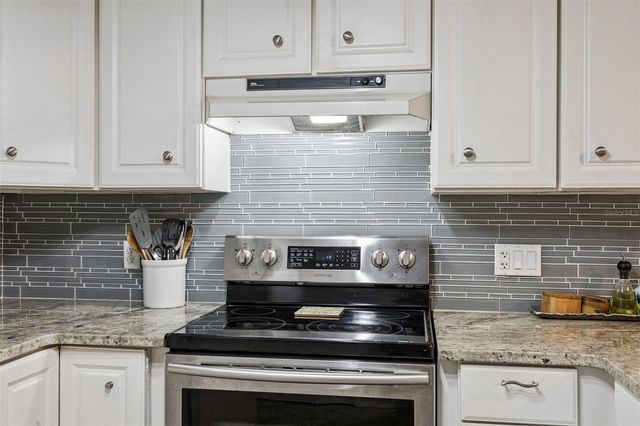 1691 GRANDVIEW BOULEVARD, Kissimmee, FL 34744