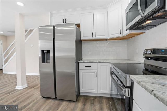 513 SMITHFIELD AVE, Philadelphia, PA 19116