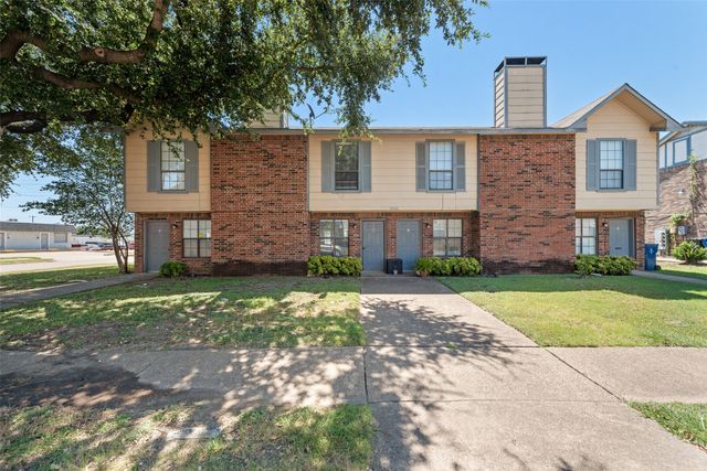 2826 Wimbledon Court B, Garland, TX 75041